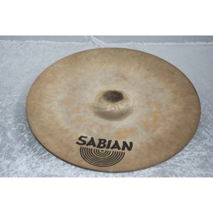 25251869_4_369193641